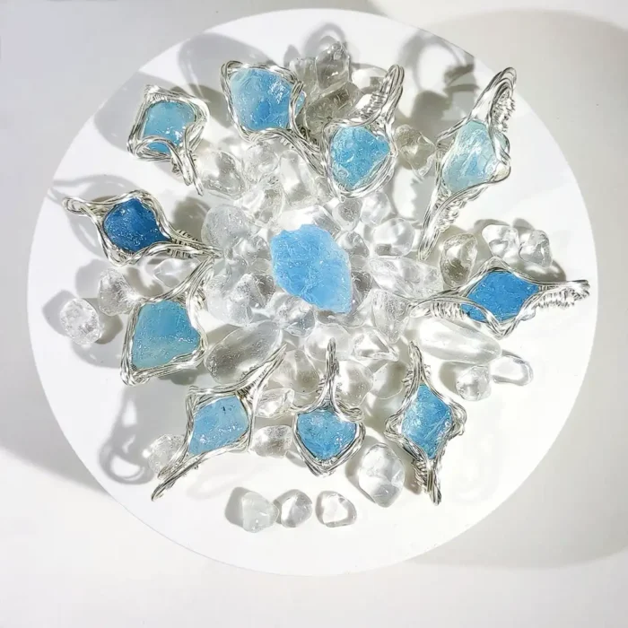 Handmade Raw Aquamarine Pendant Necklace - Image 5