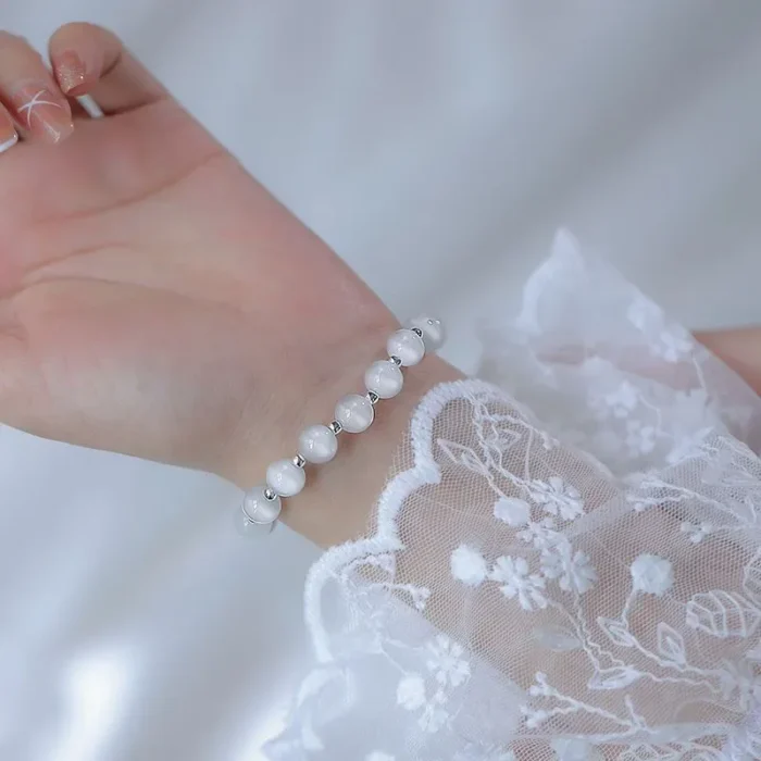 Whispering Moonlight · Natural Grey Moonstone & Cat's Eye Healing Bracelet - Image 5